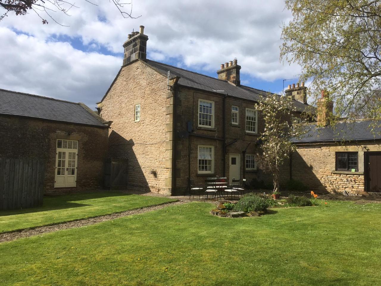 Downe Arms Country Hotel 4*